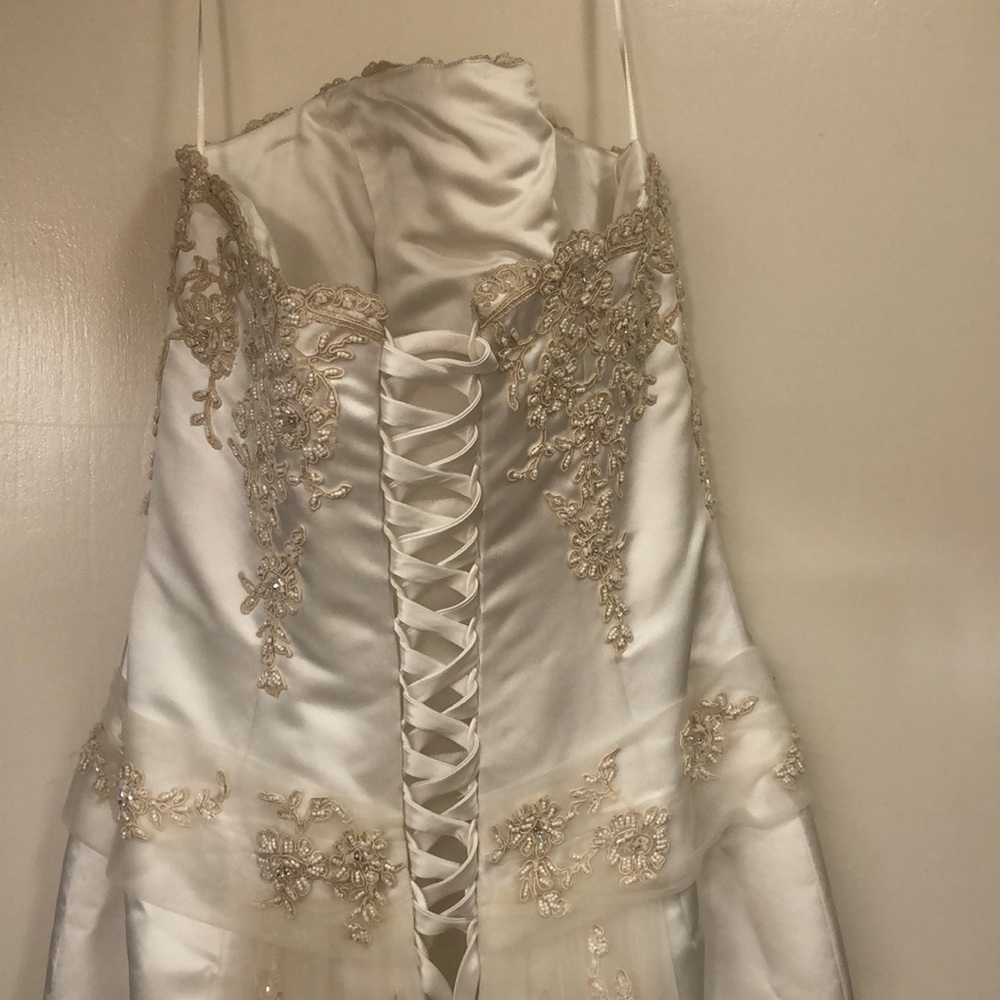 Maggie Sottero Couture wedding gown Sz 10 - Picture 5 of 13